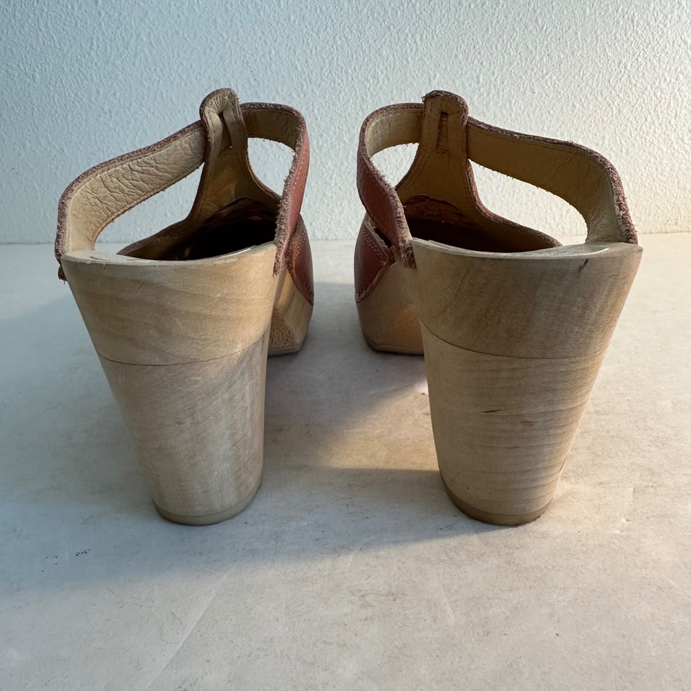 Maguba of Sweden Nairobi Leather T Strap Clogs Size 40 US 10 Putty Pink Boho - Picture 7 of 9